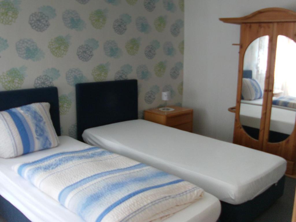 Hotel Martinsklause Meckesheim Δωμάτιο φωτογραφία