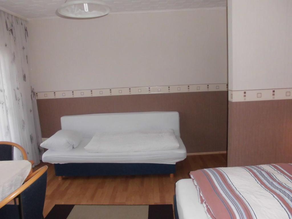 Hotel Martinsklause Meckesheim Δωμάτιο φωτογραφία